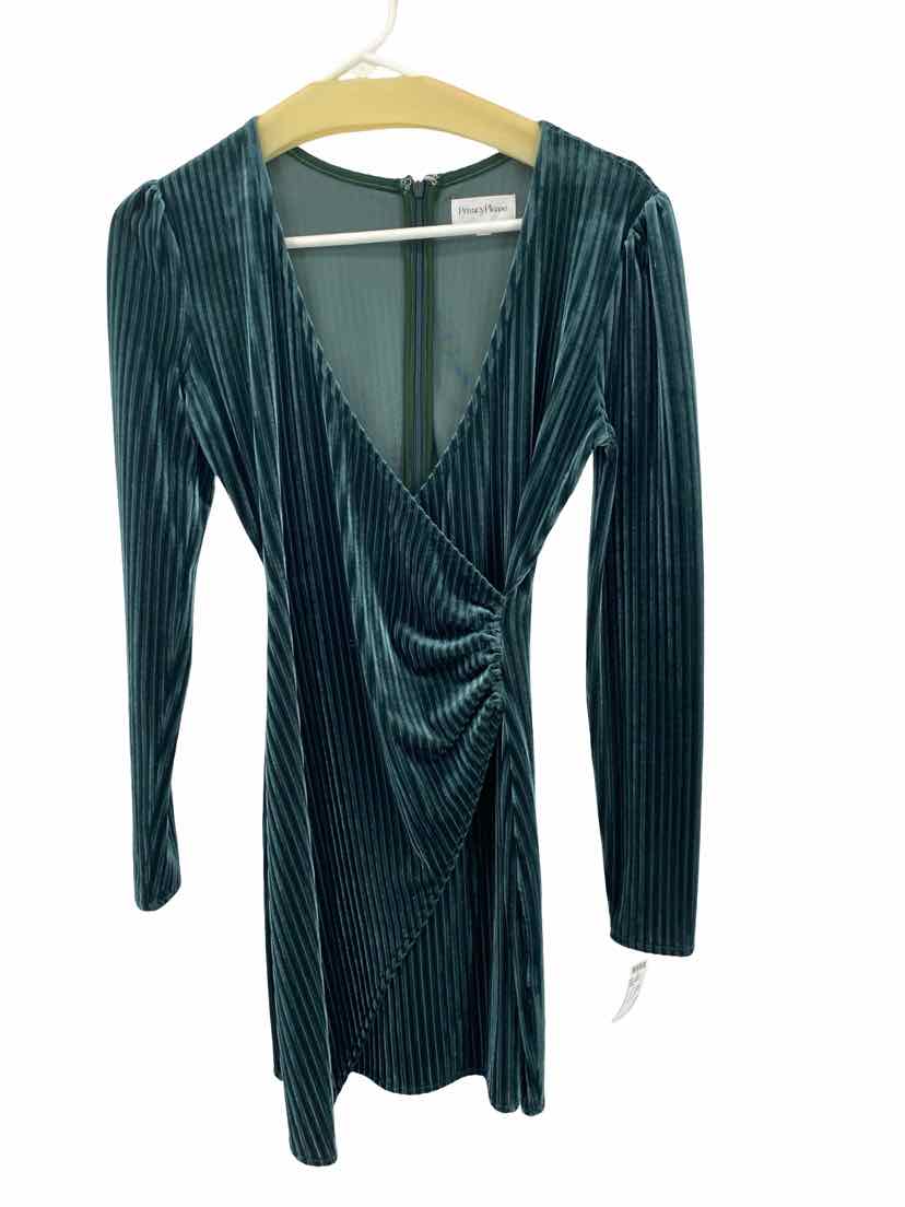 Privacy Pleas Ladies Size S Dress