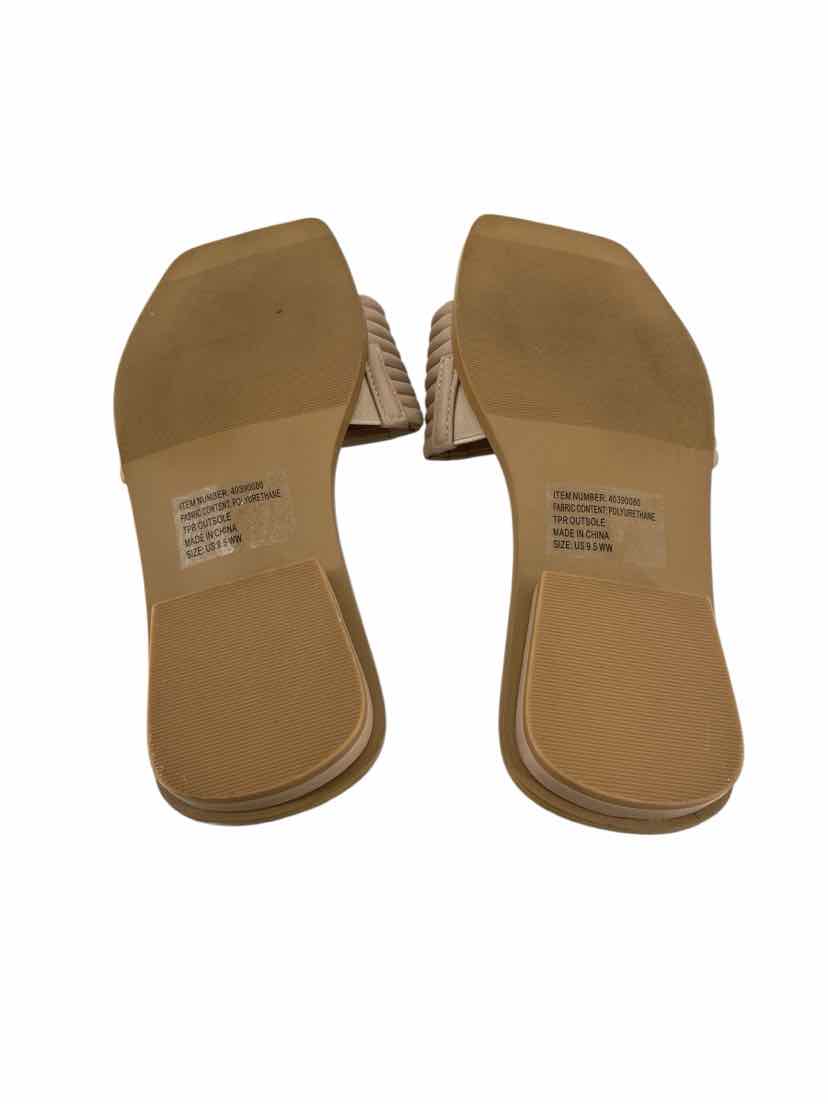 Torrid Ladies Size 9.5 WW Sandals