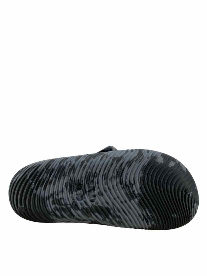 Crocs Men's Size 5 Shoes