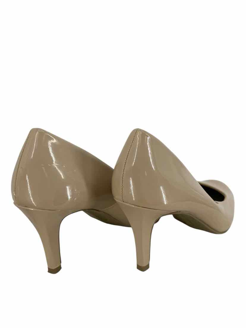 Prediction Ladies Size 9 Shoes