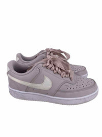 Nike Ladies Size 7.5 Shoes