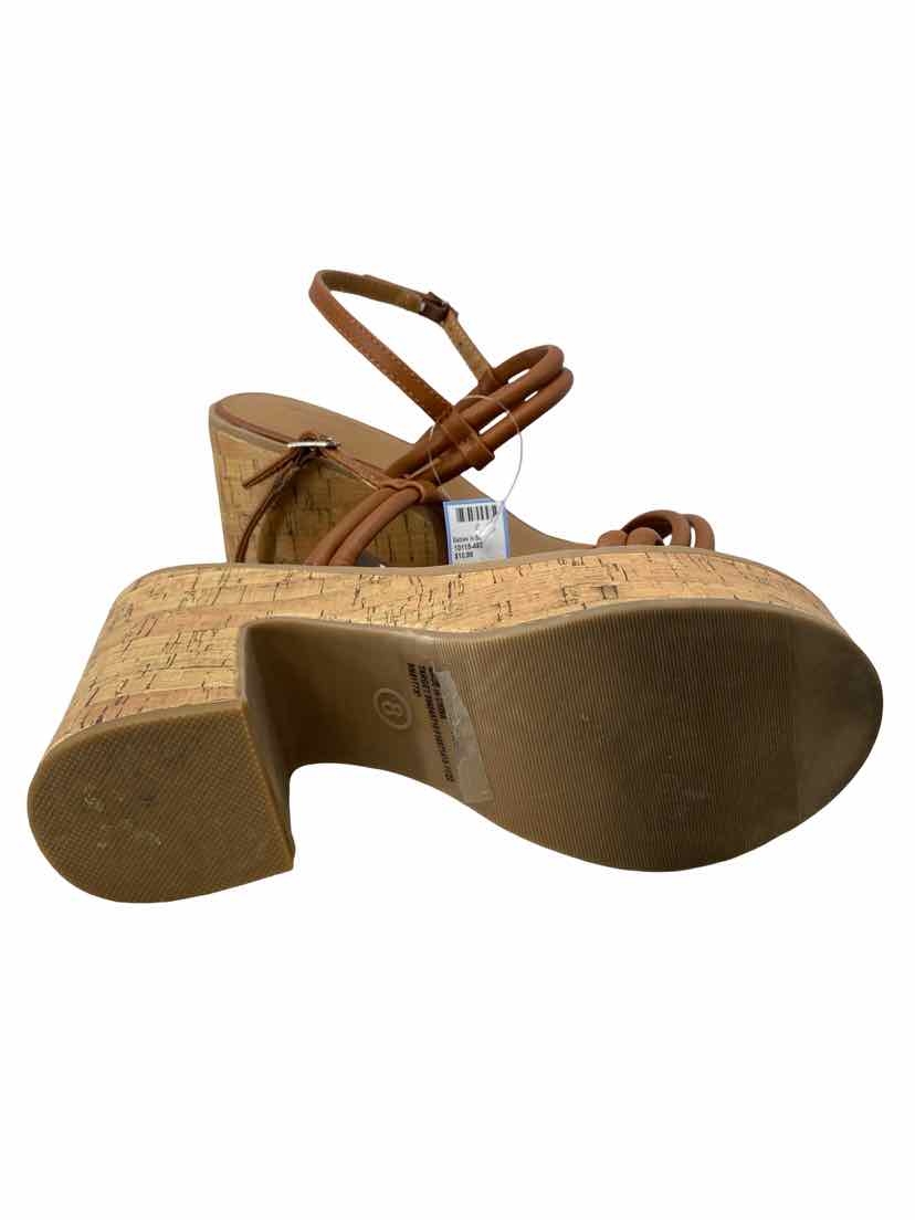 Universal Thread Ladies Size 8 Shoes