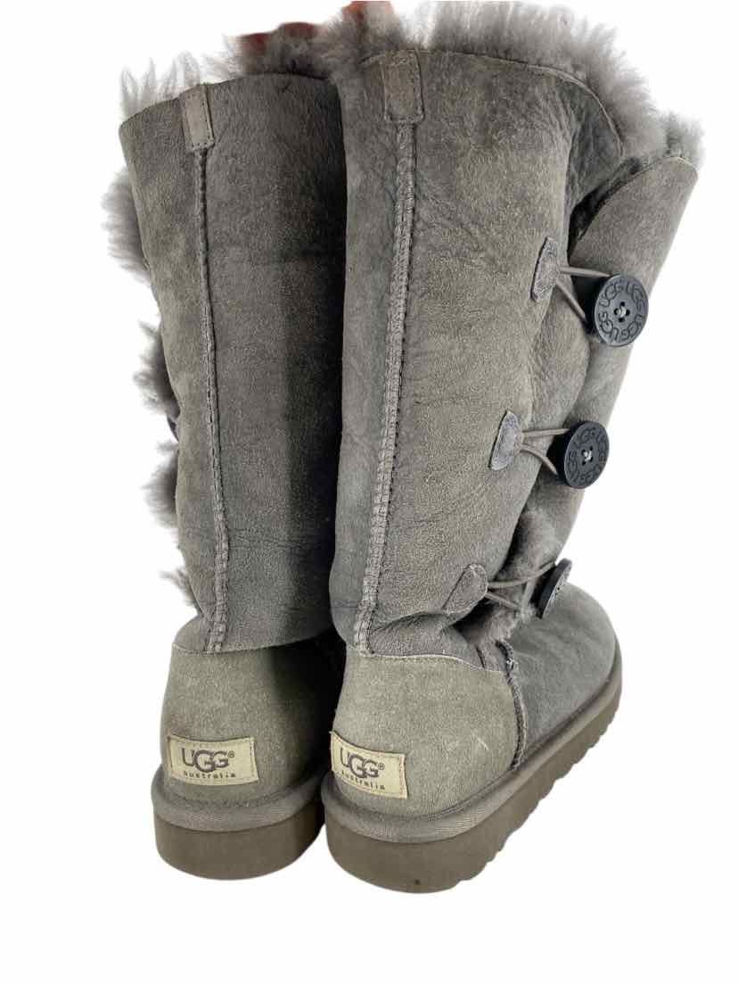 Ugg Ladies Size 7 Boots
