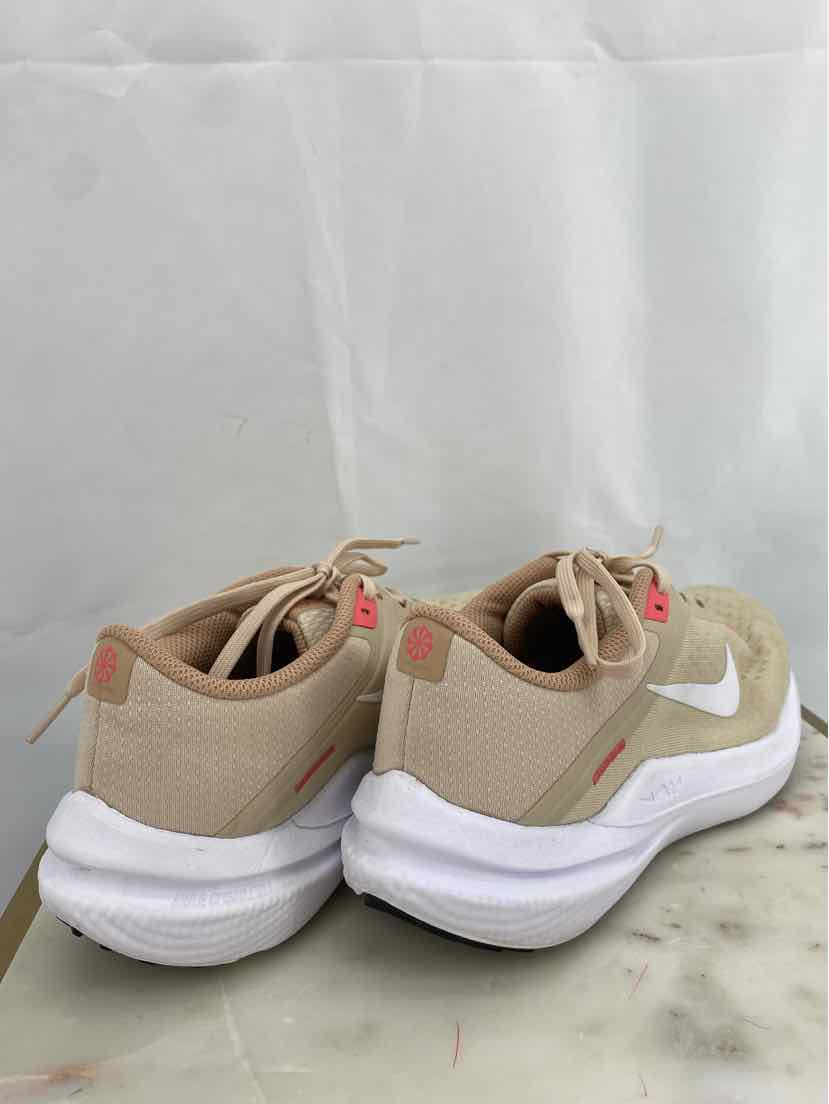 Nike Ladies Size 7 Shoes
