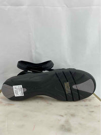 Clarks Ladies Size 11 NEW Shoes