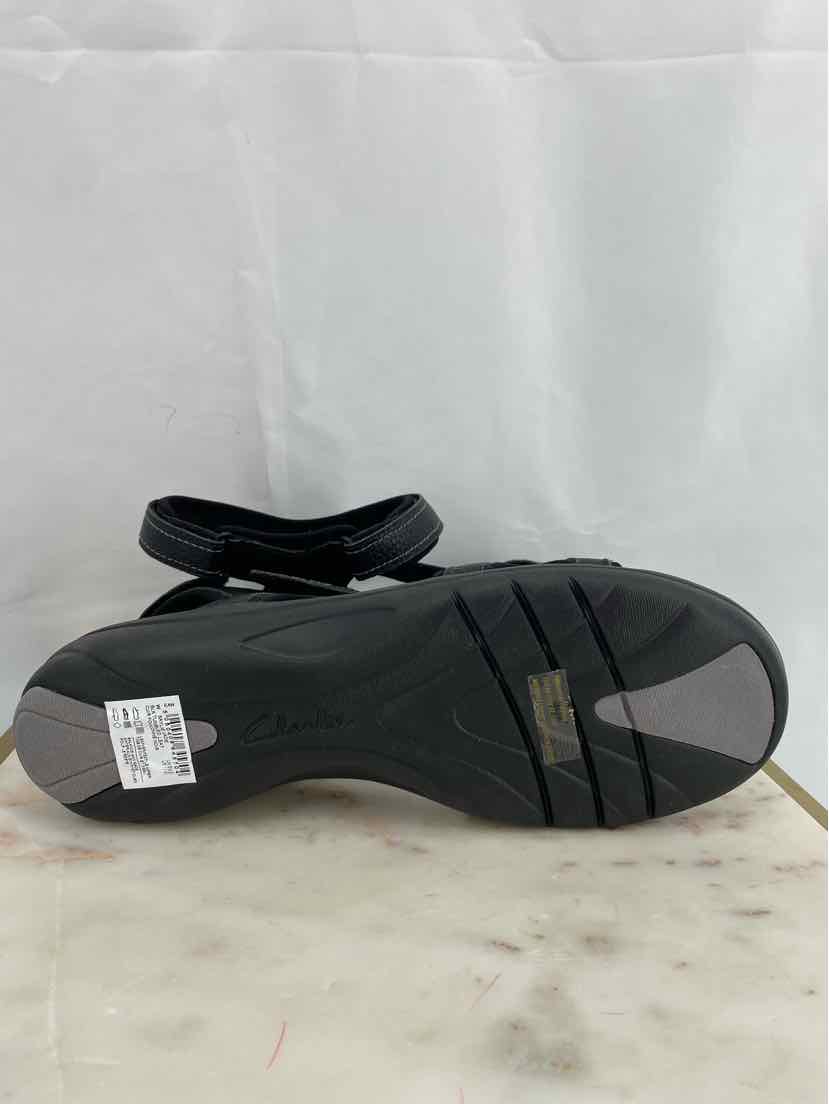Clarks Ladies Size 11 NEW Shoes