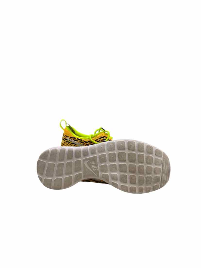 Nike Ladies Size 7 Shoes