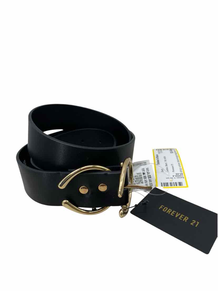 Forever 21 Ladies NEW Belt