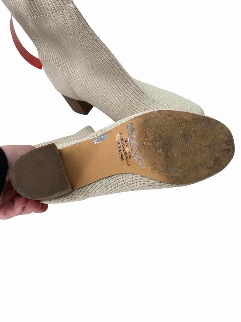 Cushionaire Ladies Size 7.5 Boots