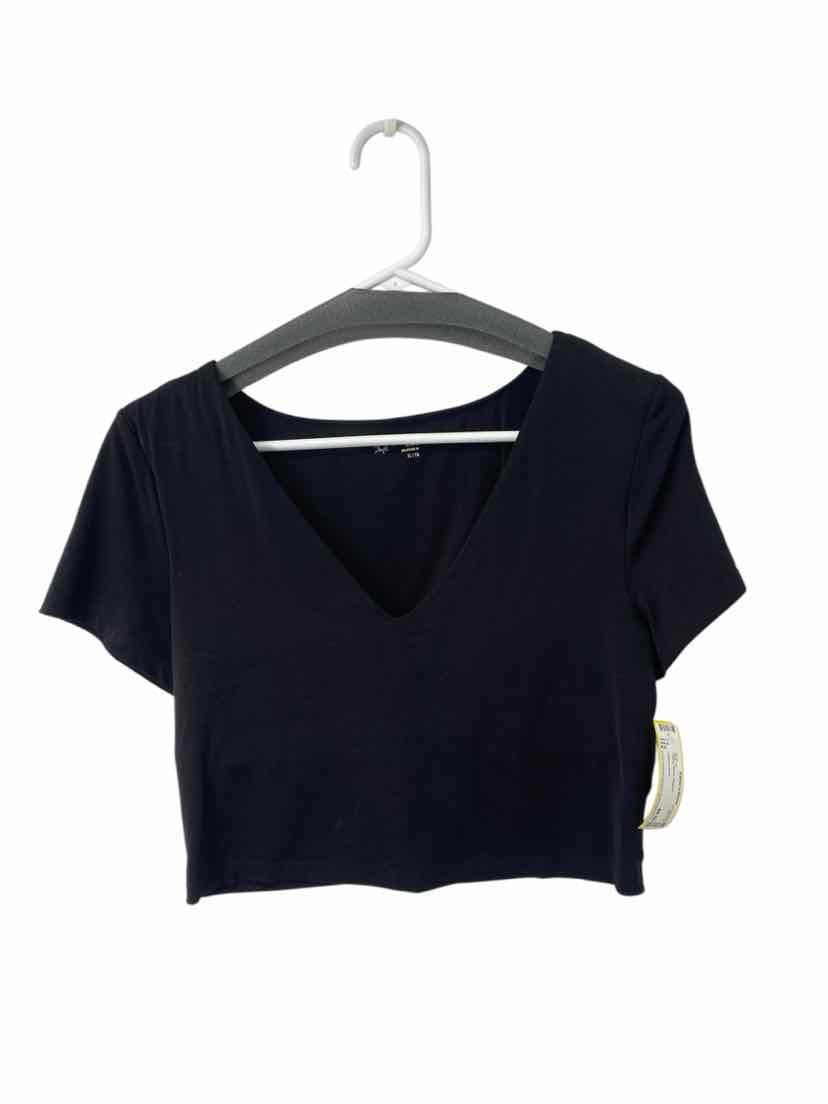 Offline- Aerie Ladies Size XL Shirt
