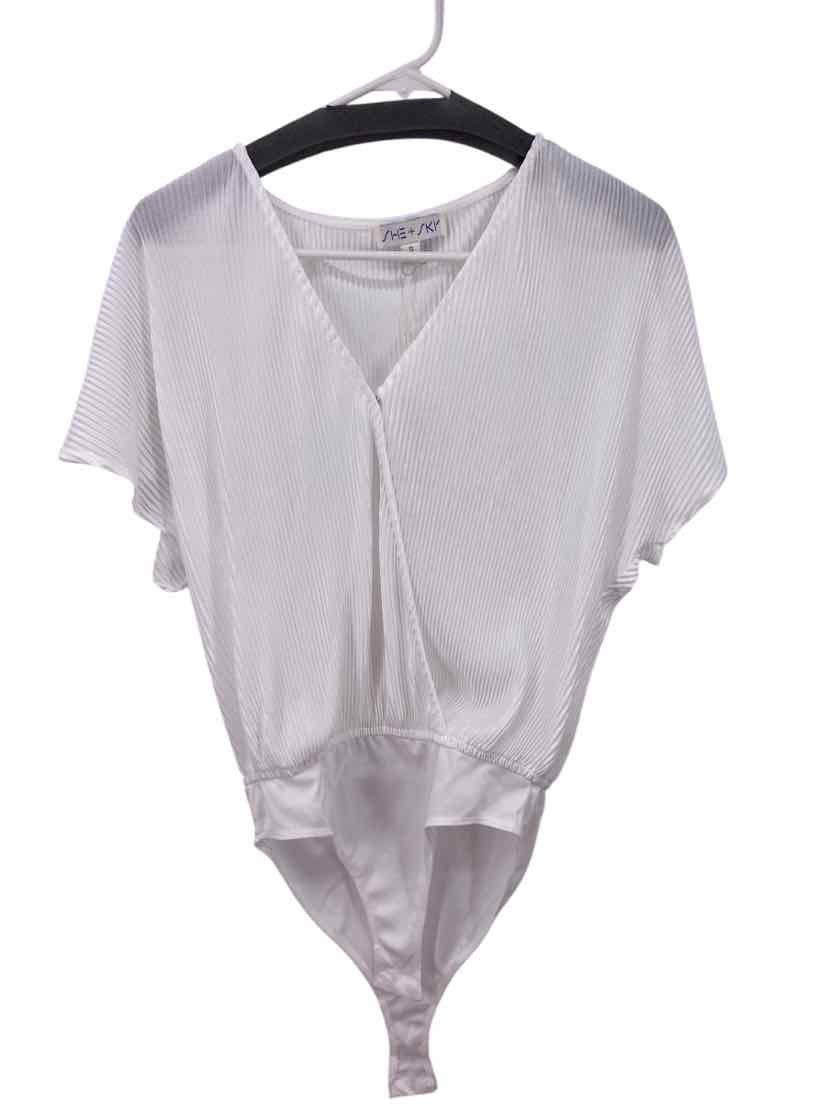 Ladies She + Sky Size S NEW Bodysuit