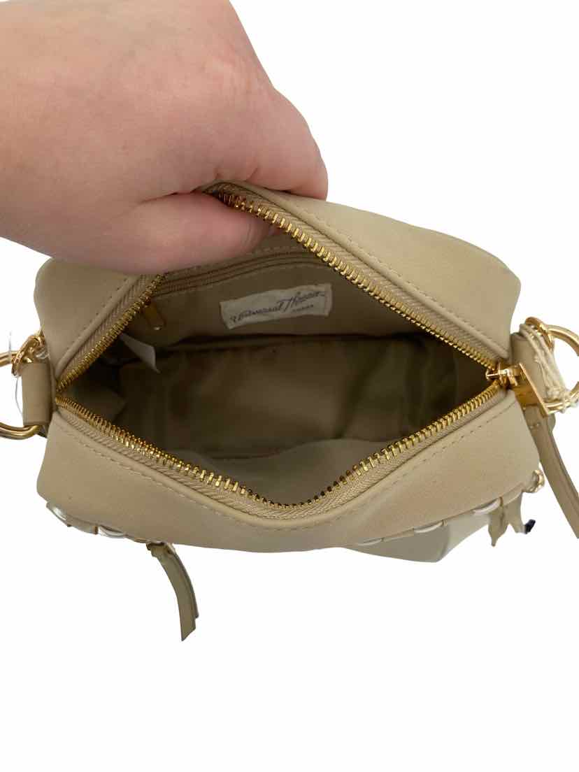 Universal Thread Ladies Size NEW Crossbody