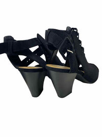 City Classified Ladies Size 8 Shoes