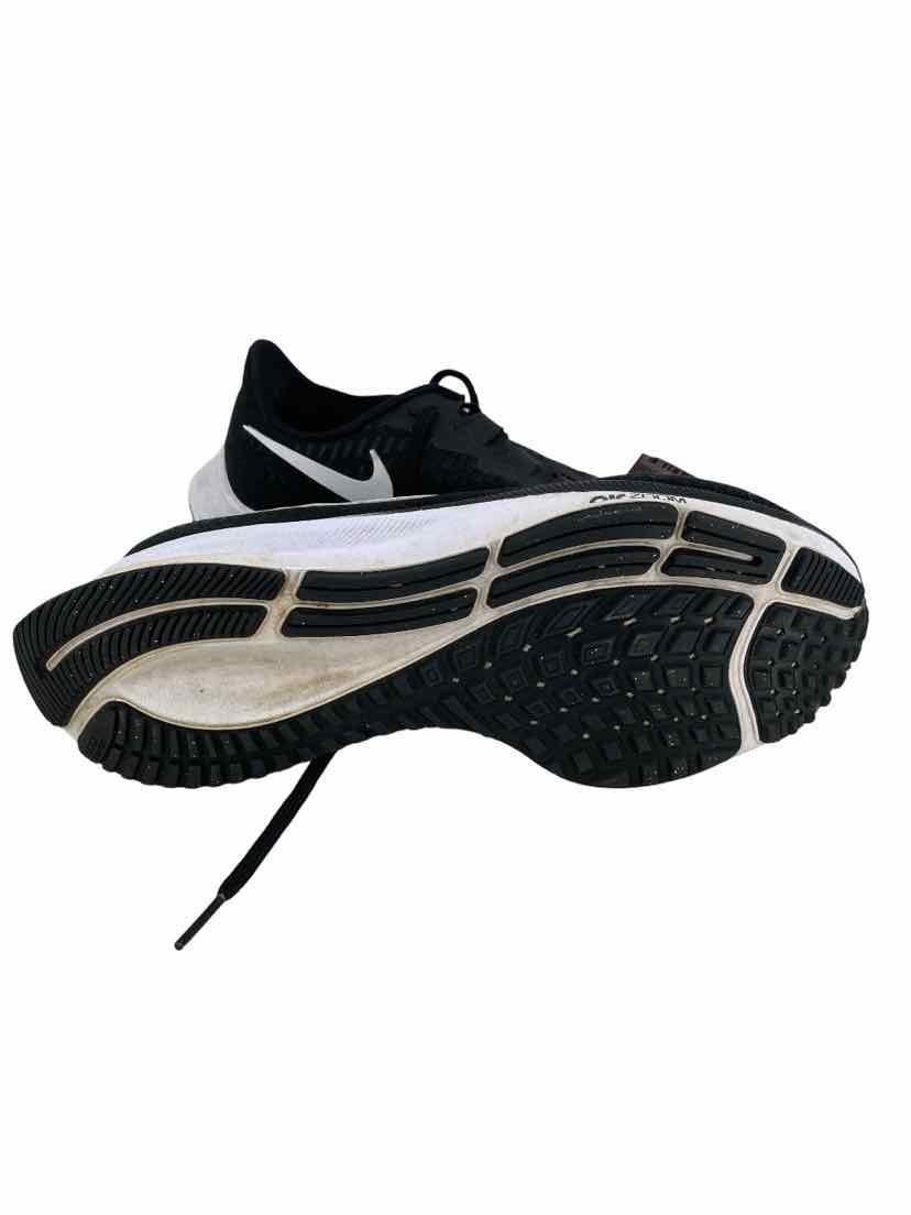 Nike Ladies Size 9 Shoes
