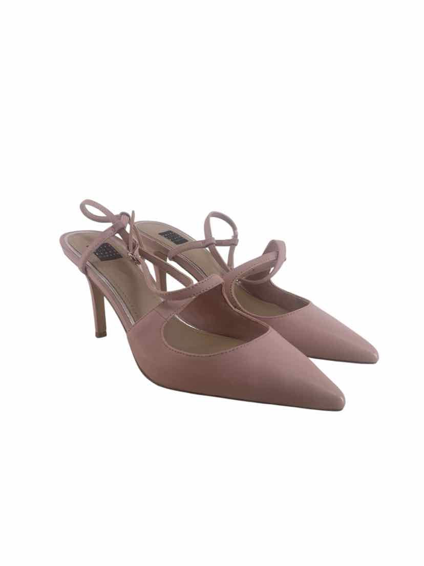White House Black Market Ladies Size 7.5 Shoes