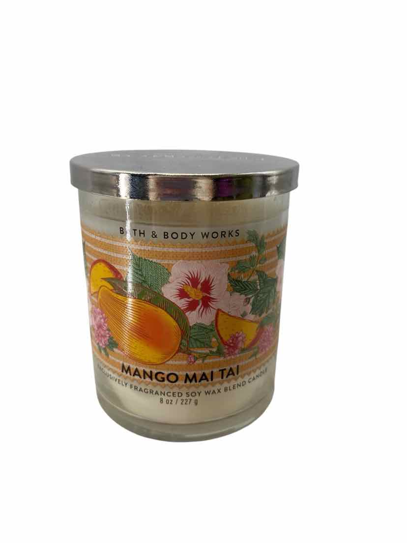 Bath and Body Works Cream Mango NEW Candle