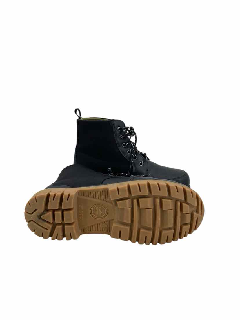 Wonder Nation Kids Size 5 Boots
