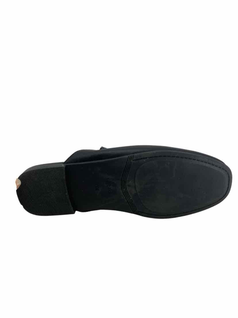Guess Ladies Size 7.5 Shoes