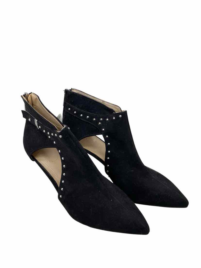 Jaclyn Smith Ladies Size 7 Shoes