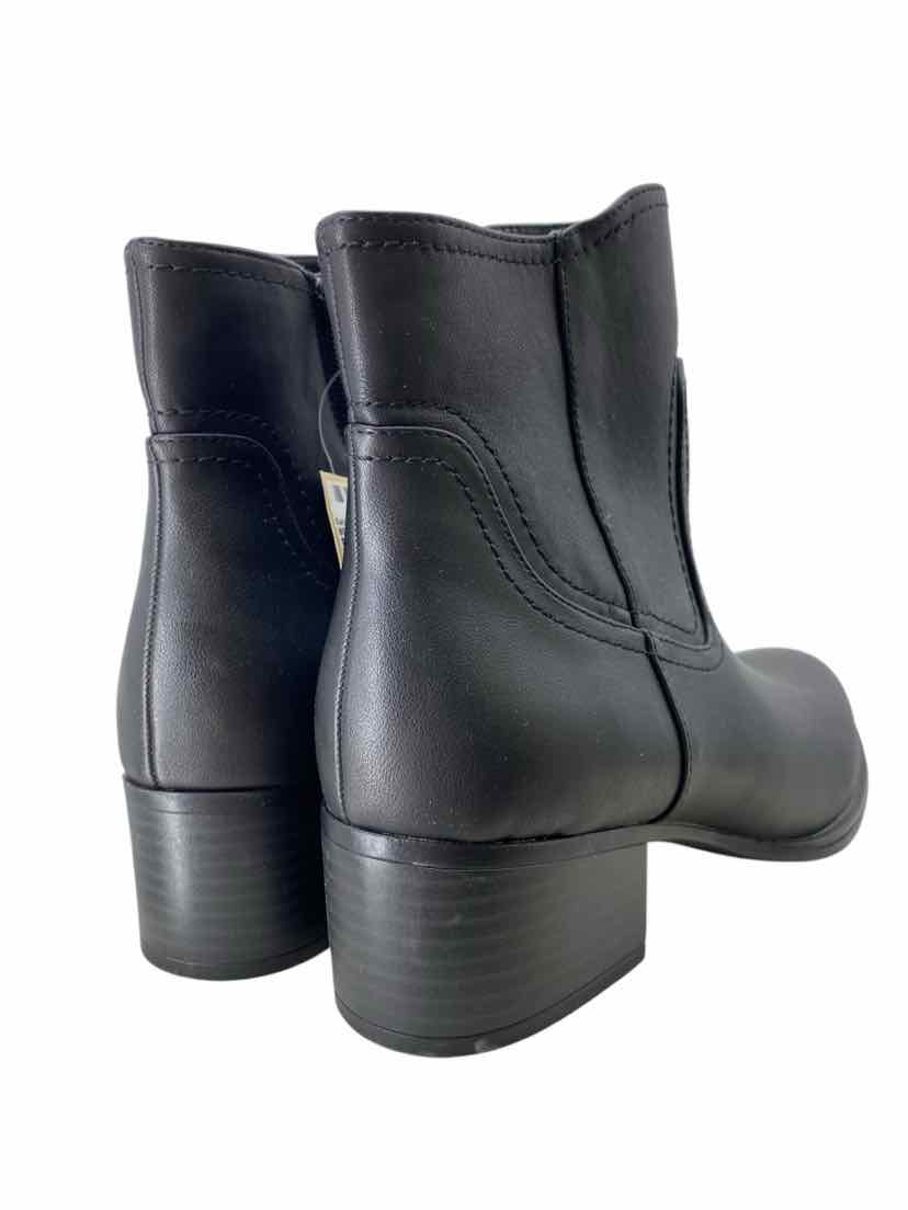 Naturalizer Ladies Size 11 Boots