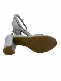 Dream Pairs Ladies Size 5.5 Shoes
