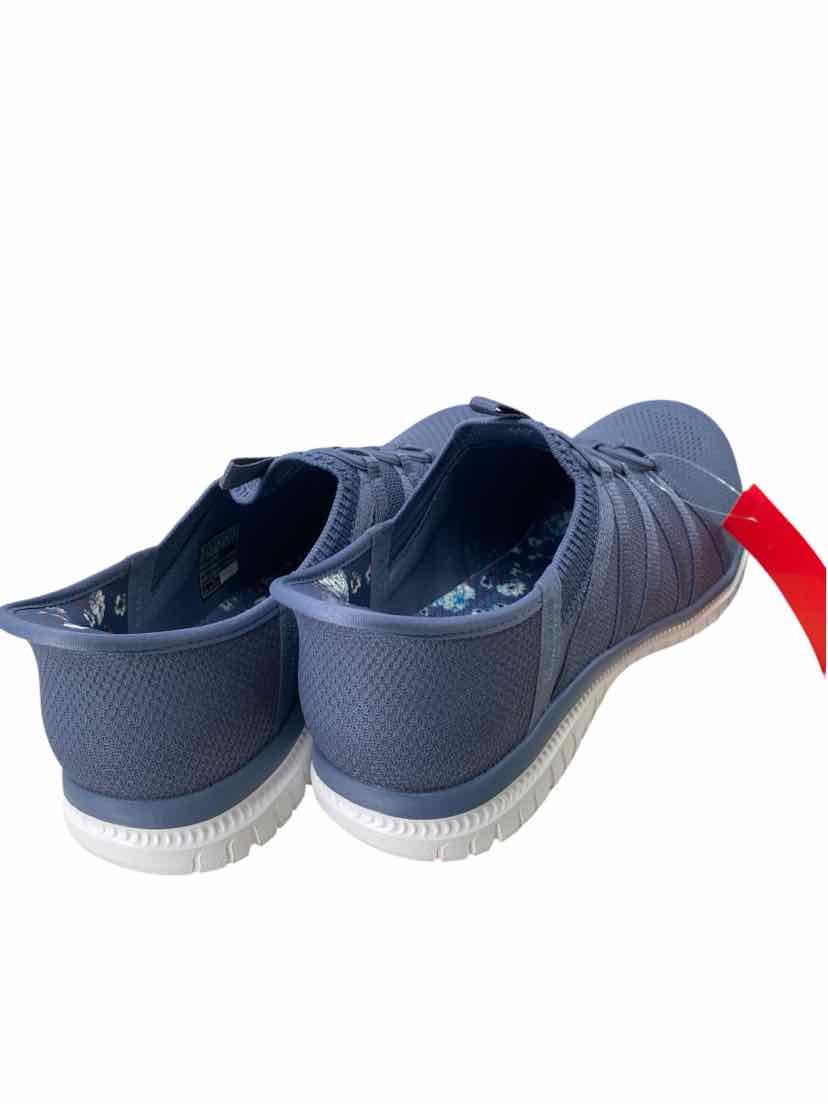 Skechers Ladies Size 9 NEW Shoes
