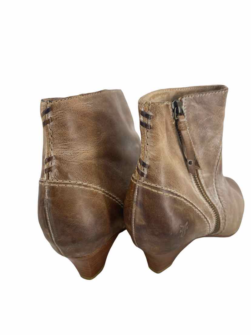 Frye Ladies Size 9 Boots
