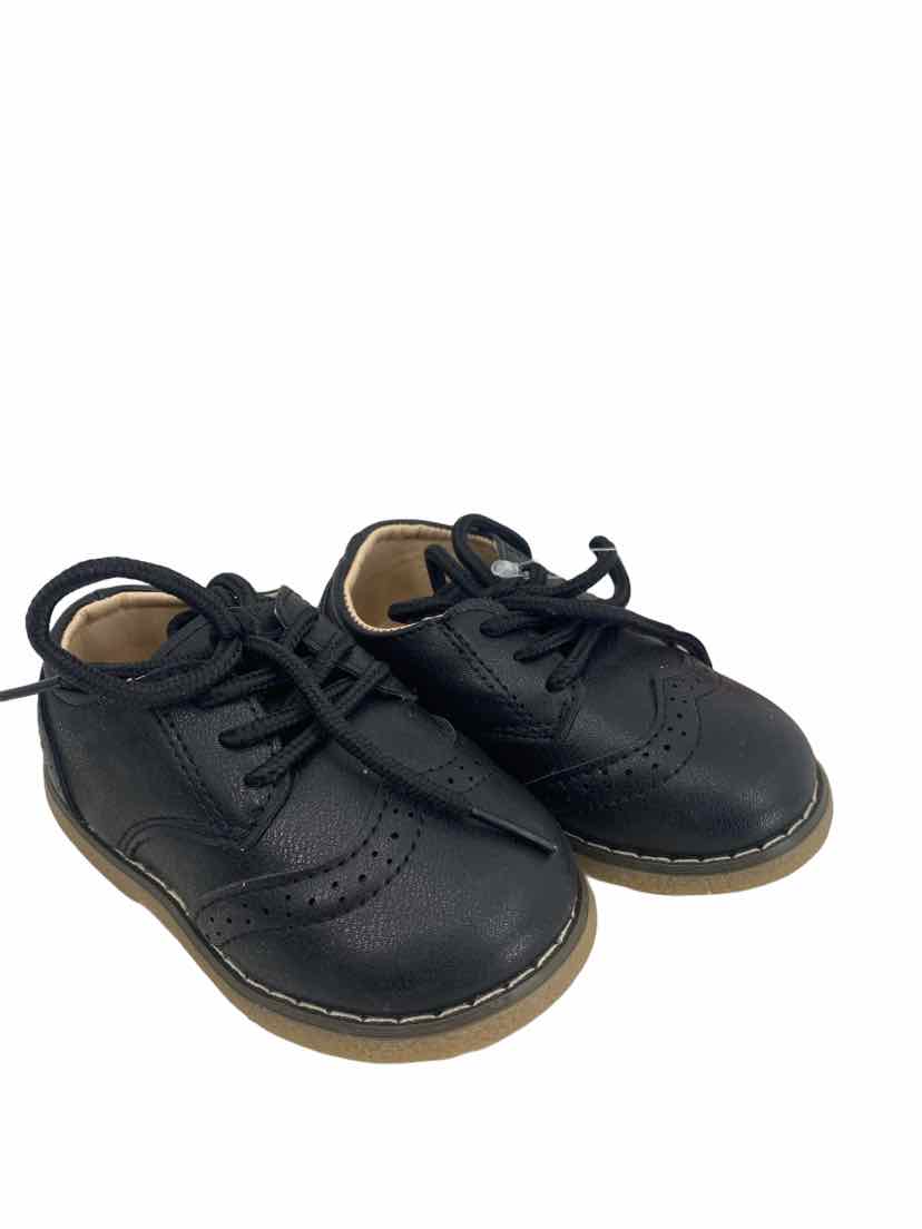 Meckior Kids Size 21/6 NEW Shoes