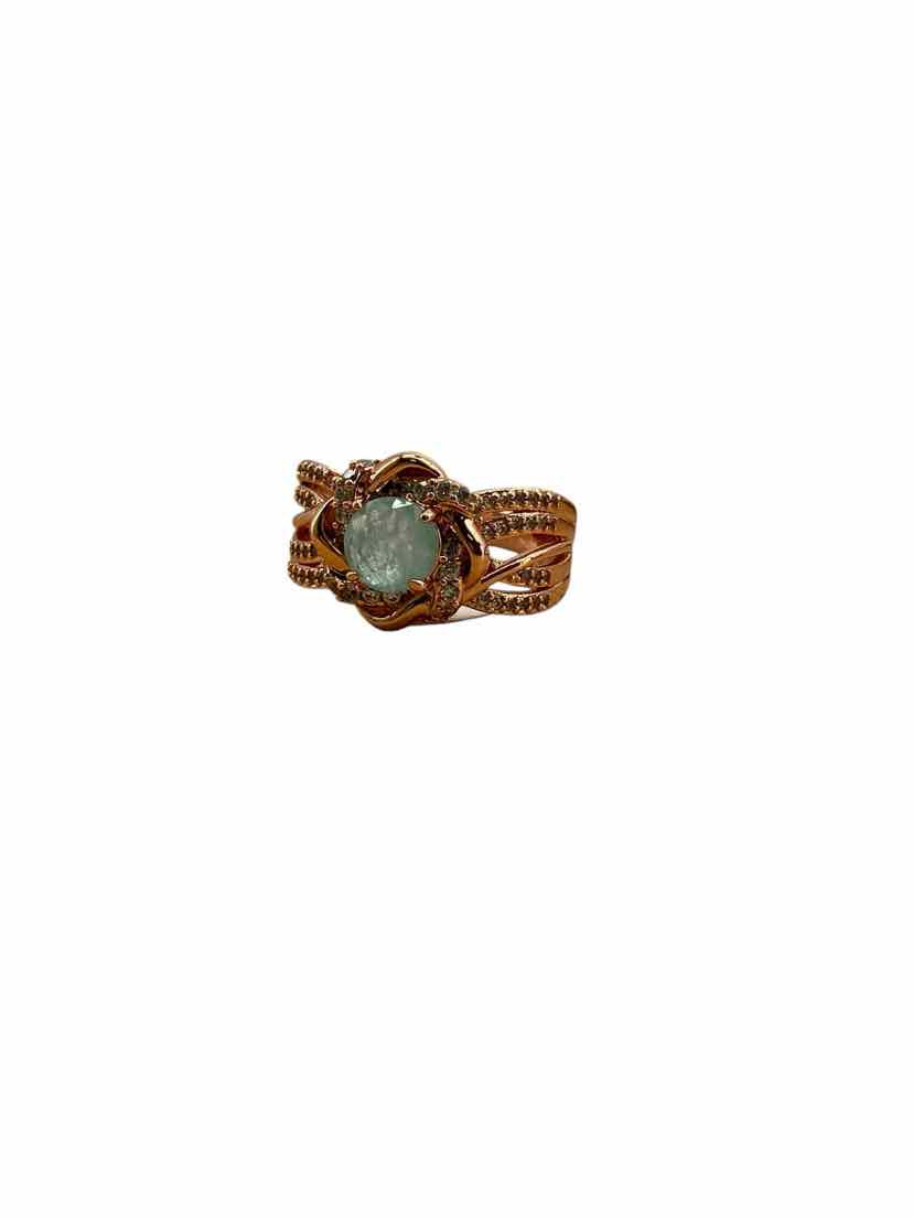 Ladies Size 9 NEW Ring