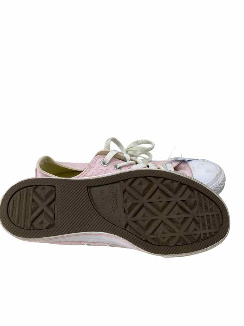 Converse Ladies Size 8 Shoes