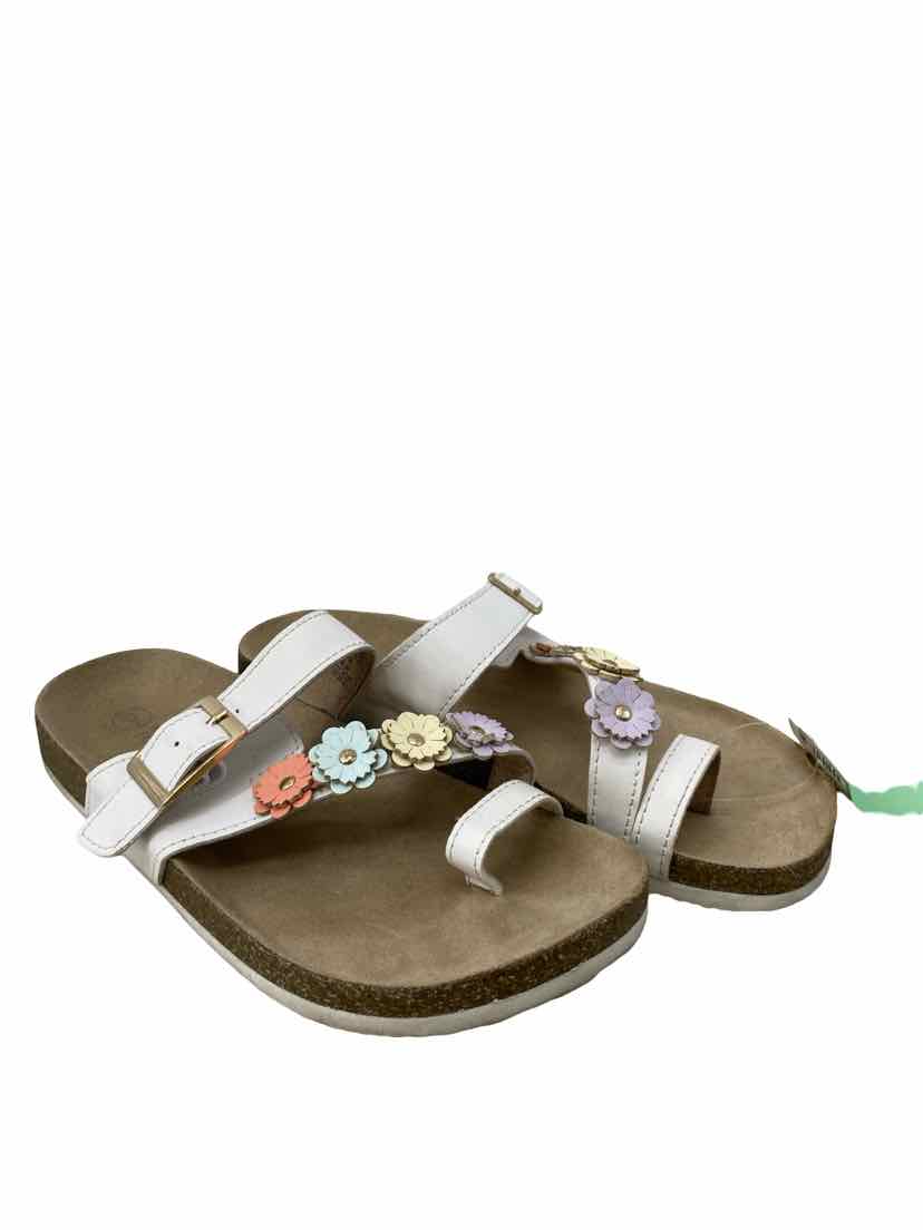 White Mountain Kids Size 3 Sandals