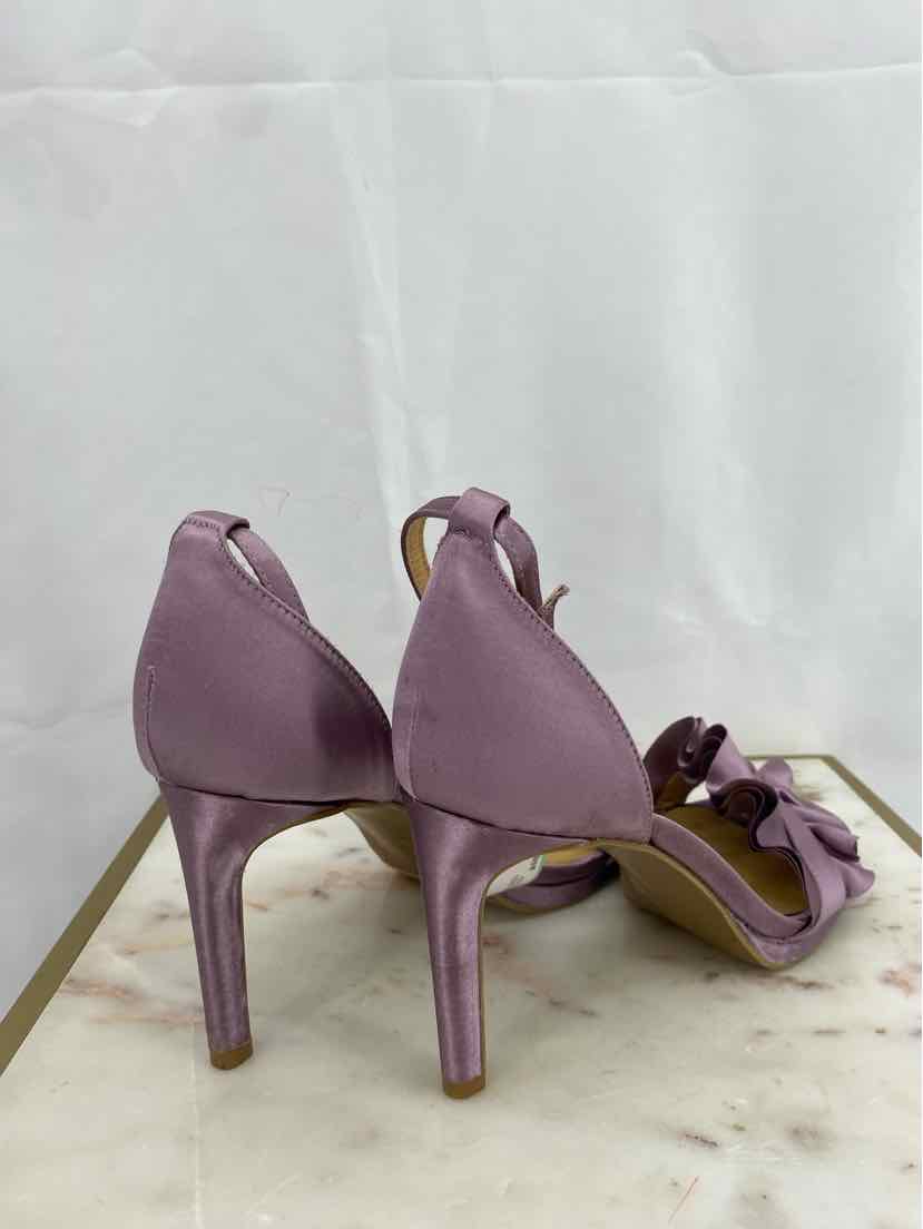 Chinese Laundry Ladies Size 7.5 Shoes