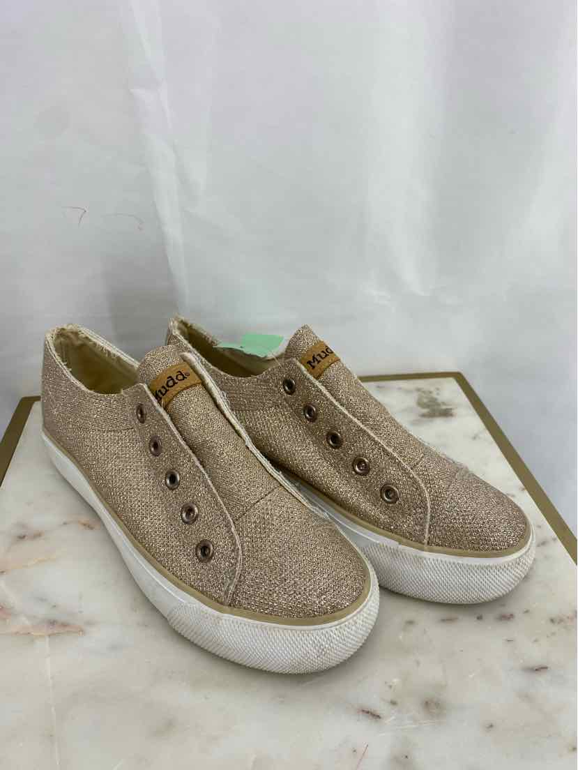 Mudd Ladies Size 6 Shoes