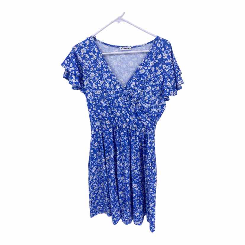 Vetior Ladies Size Medium Dress