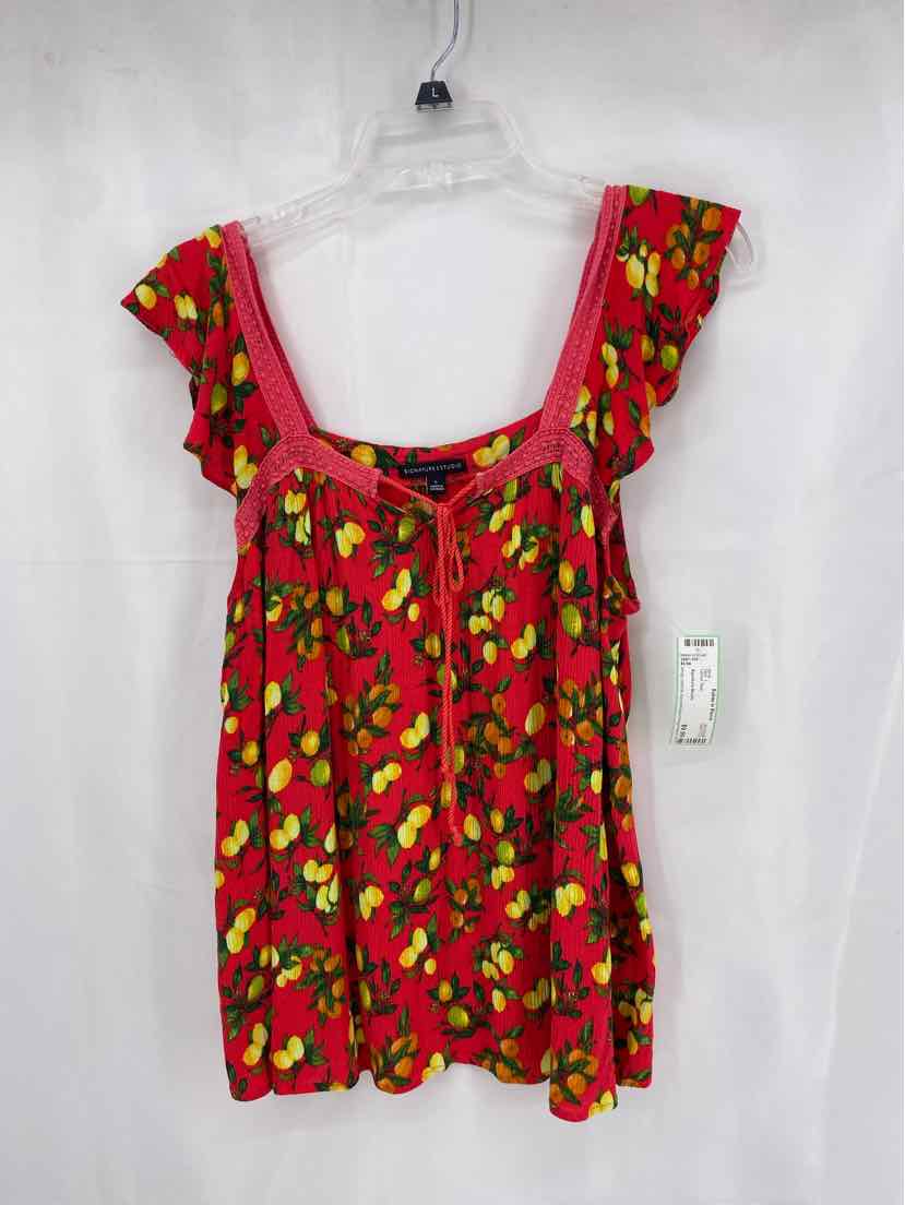 Signature Studio Ladies Size L Shirt