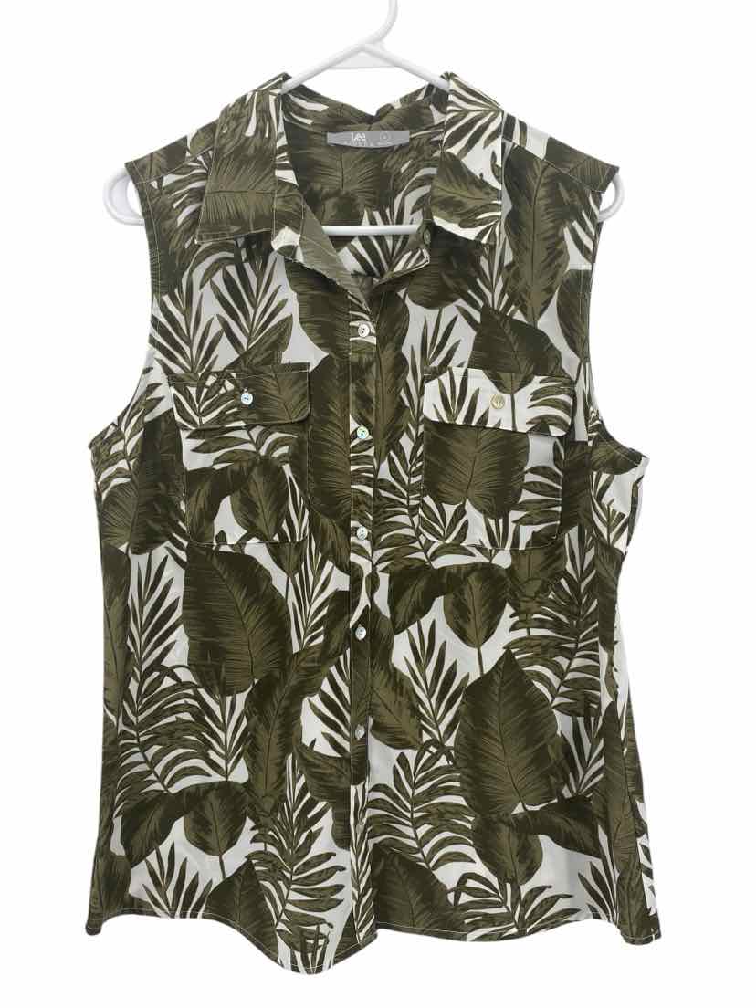Lee Ladies Size L Shirt