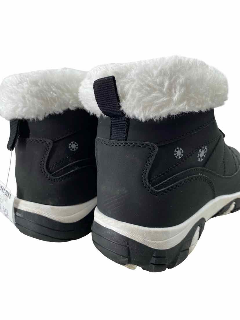 Ashion Ladies Size 40/9-9.5 Shoes