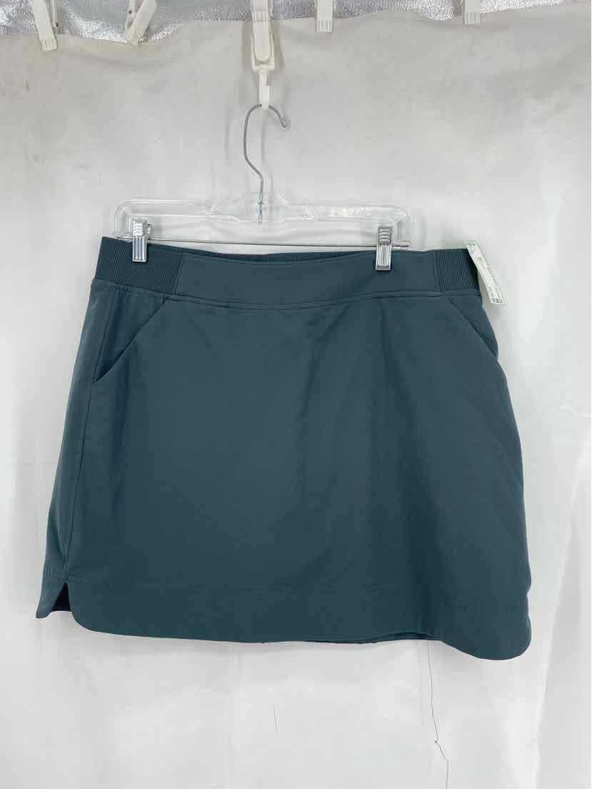 32 Cool Ladies Size L Skort