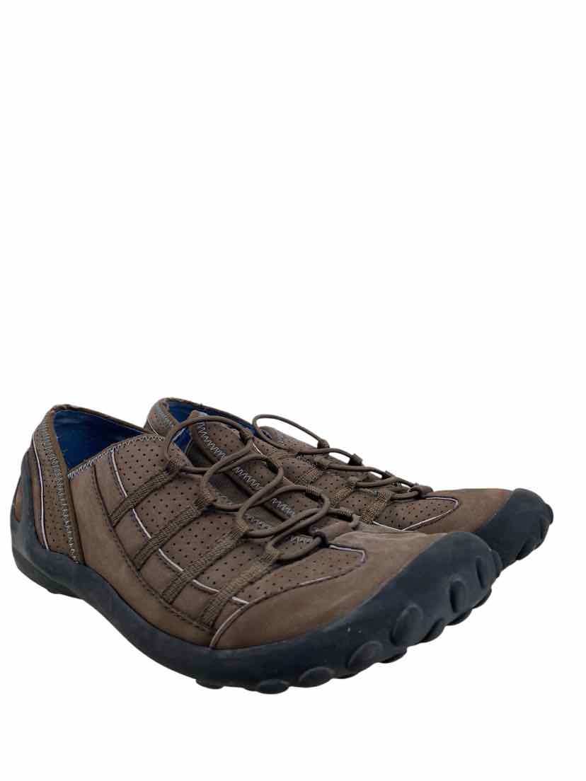 Privo Ladies Size 8 Shoes