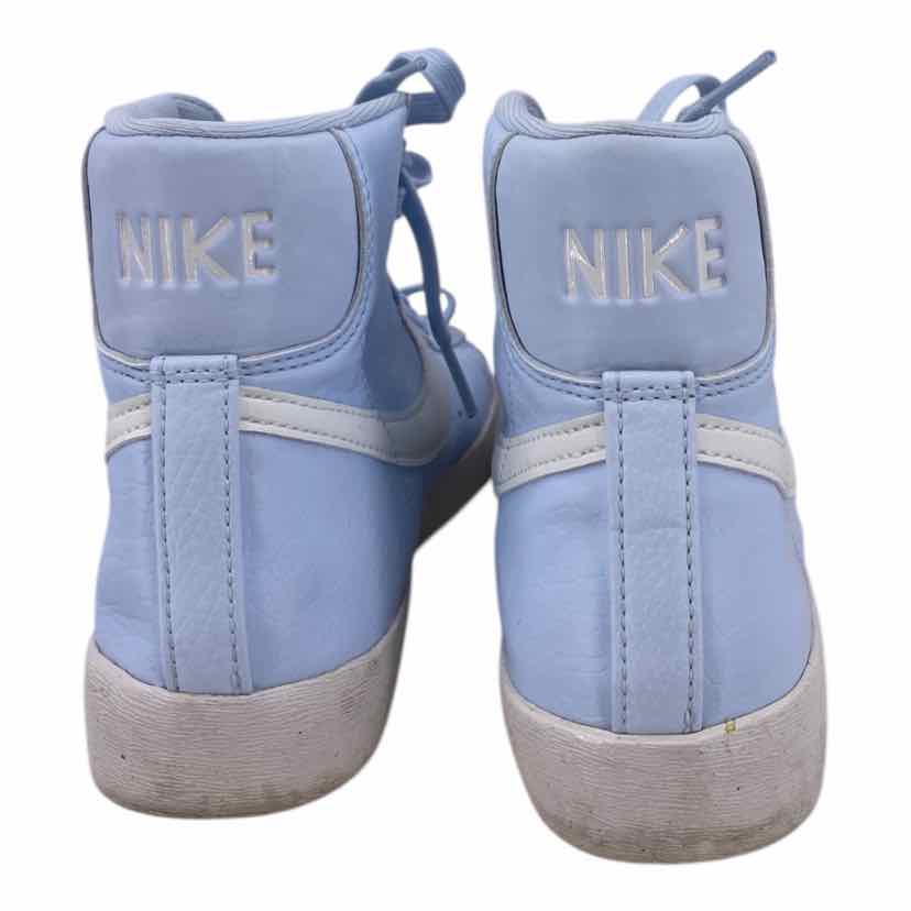 Nike Ladies Size 7.5 Shoes