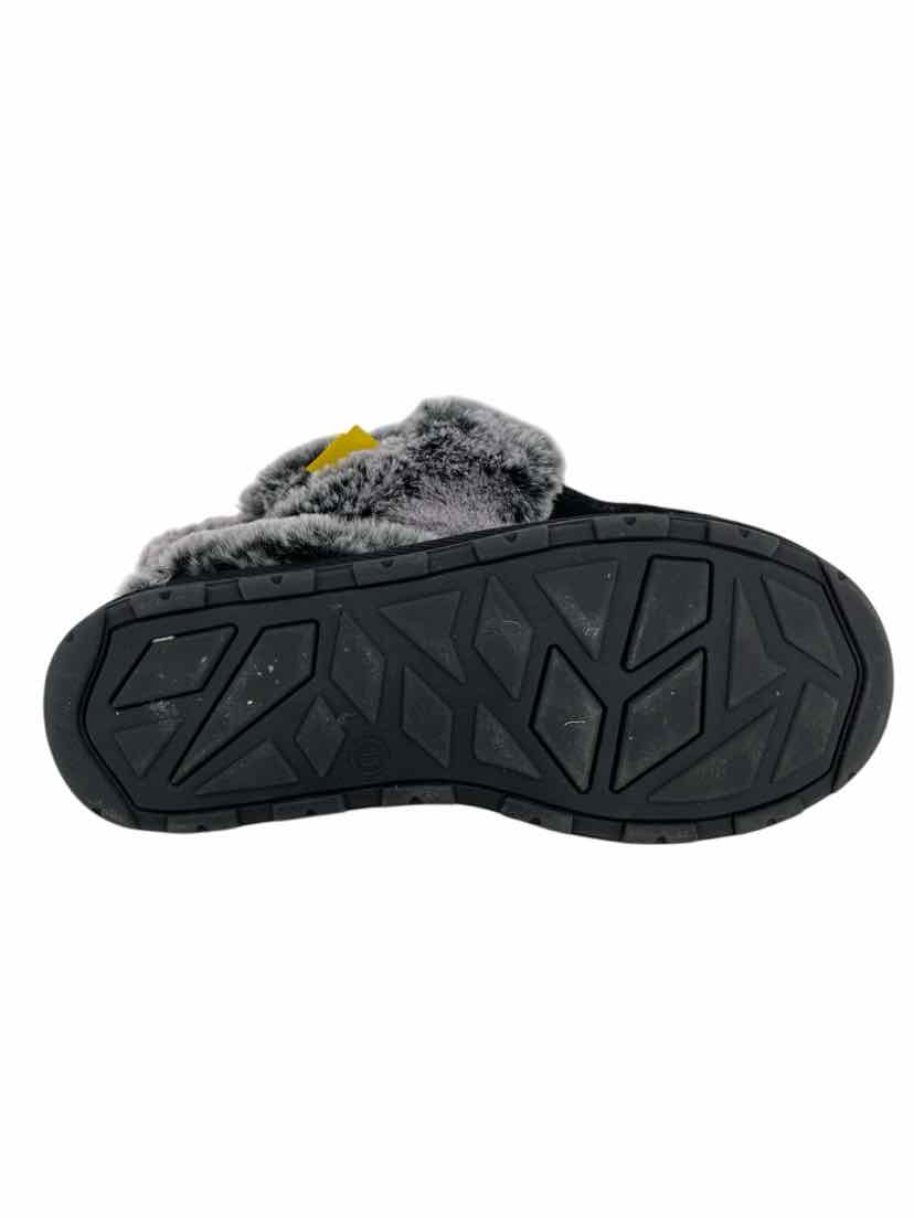 Stars Above Ladies Size 11 Slippers