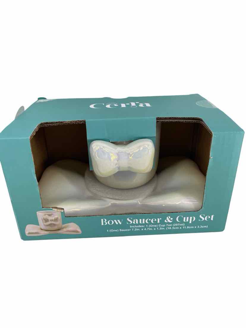 Cerra Pearl Bow NEW Cup Set
