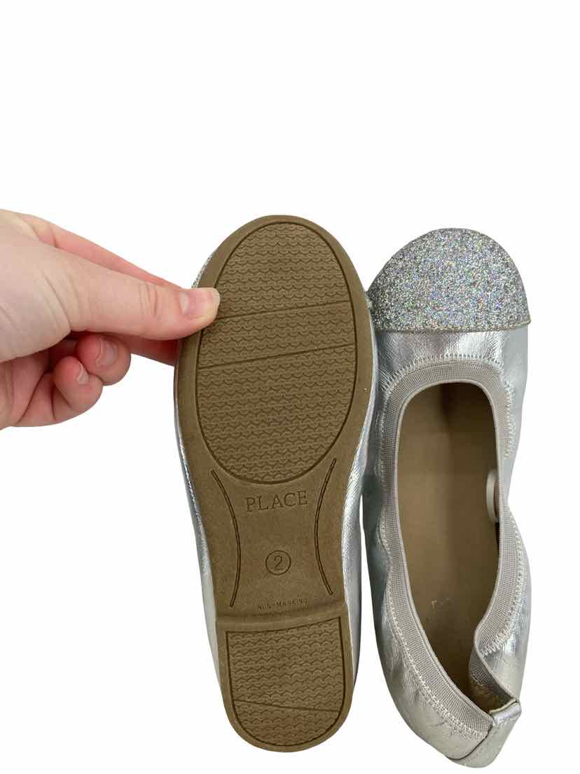 Childrens Place Kids Size 2 Shoes
