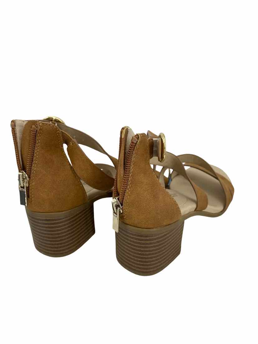 Life Stride Ladies Size 6 Shoes