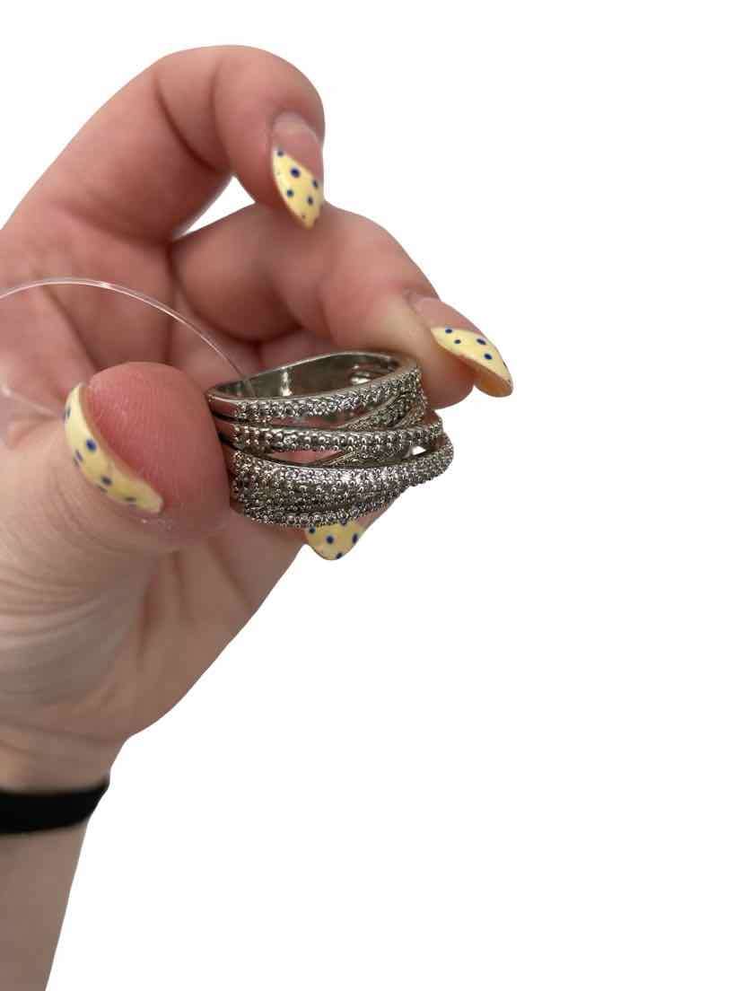 Ladies Costume Ring