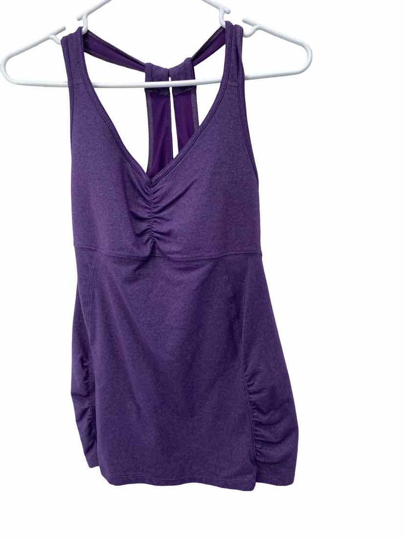 Athleta Ladies Size Medium Shirt