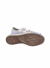 Converse Ladies Size 8 Shoes