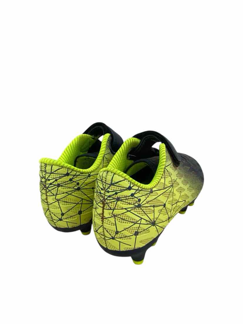 Deja Tu Huella Kids Size 10 Cleats