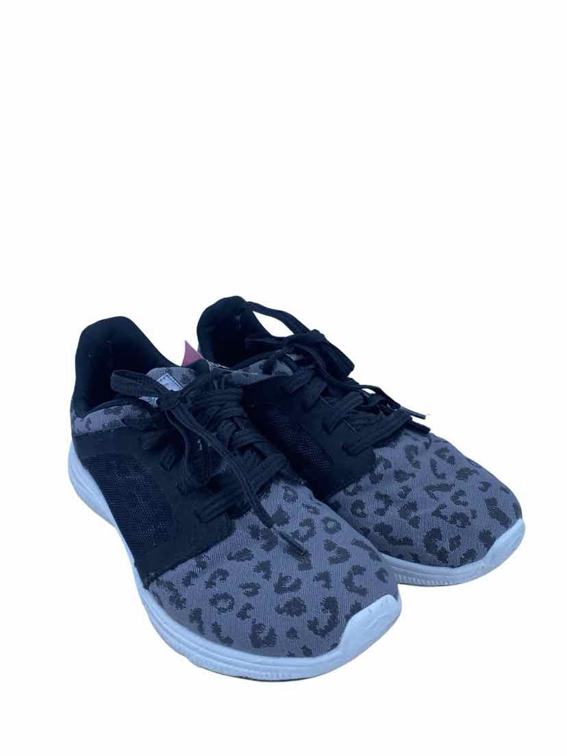 Avia Ladies Size 6.5 Shoes