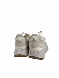 Universal Thread Ladies Size 8 Shoes
